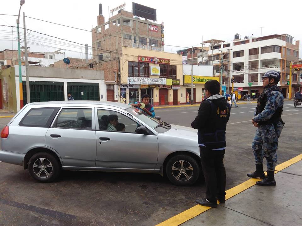 Chimbote: multarán a choferes que estaciones sus vehículos en la periferia de la plaza de armas 