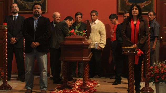  Prohíben ingreso de 55 parlamentarios a velorio de Javier Diez Canseco