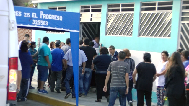 Chimbote: A las 5 de la tarde llegaron los restos de la madre del exalcalde Luis Arroyo Rojas