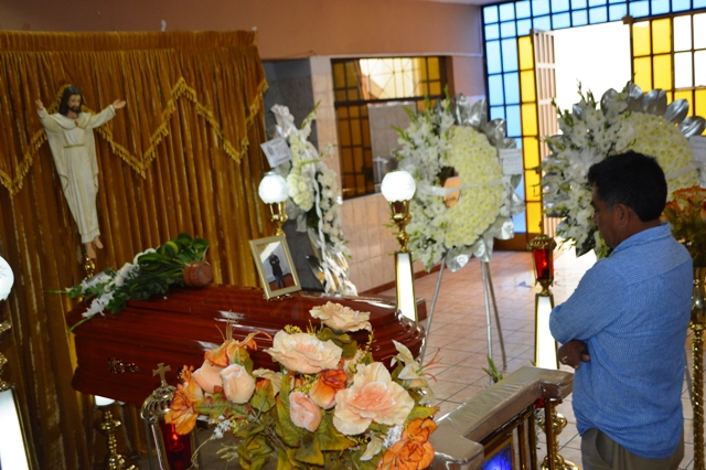 Chimbote: Padre de abogado Henri Aldea Correa dice que su hijo nunca supo tener enemigos