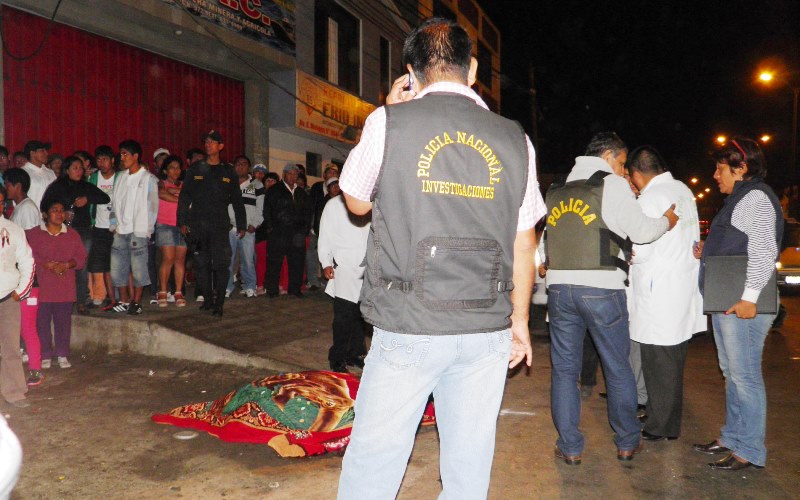 Vendedor de drogas es asesinado en frontis de peña “La Cabaña del Cejas II”