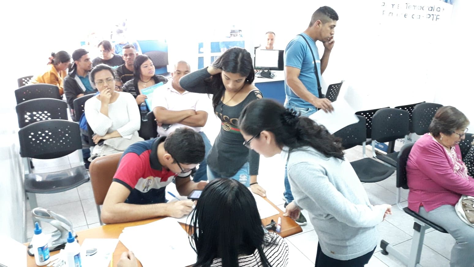 Chimbote: 1780 ciudadanos venezolanos cuentan con su Permiso Temporal de Permanencia