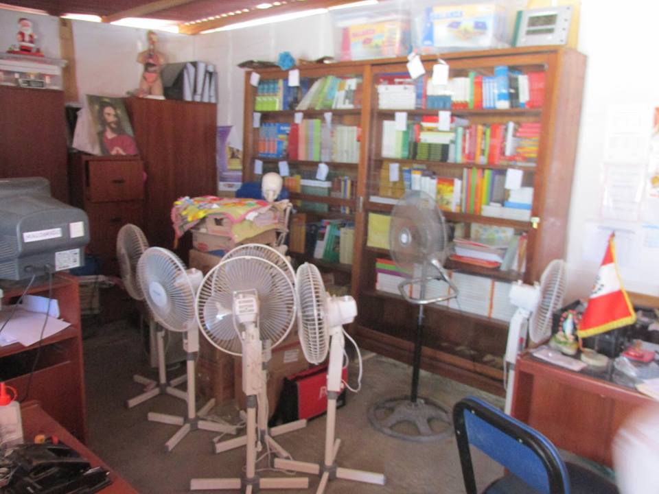 Chimbote: padres del “Garcilaso” compran ventiladores para que sus hijos reciban clases 