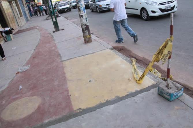   Cancelarán contrato y multarán a consorcio por deficiente obra de veredas del casco urbano