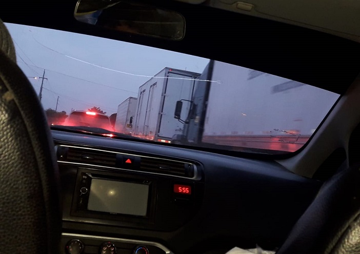 Virú: desde hace cuatro días colectiveros cobran S/100 para trasladar a pasajeros varados