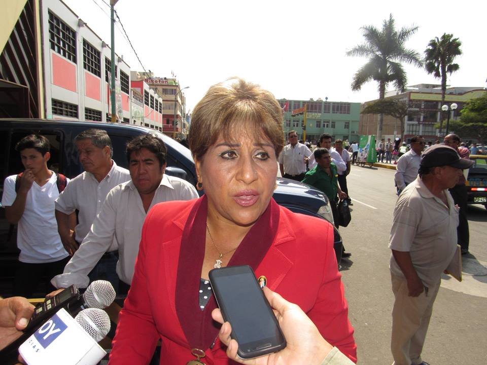 Victoria Espinoza pide a gobernador de Áncash ser cauteloso con designación de funcionarios en el GRA