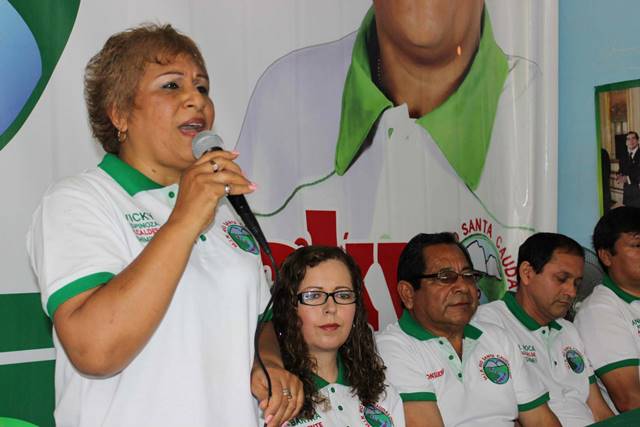 "Pacto de no agresión es urgente", señala Victoria Espinoza y advierte campaña en su contra