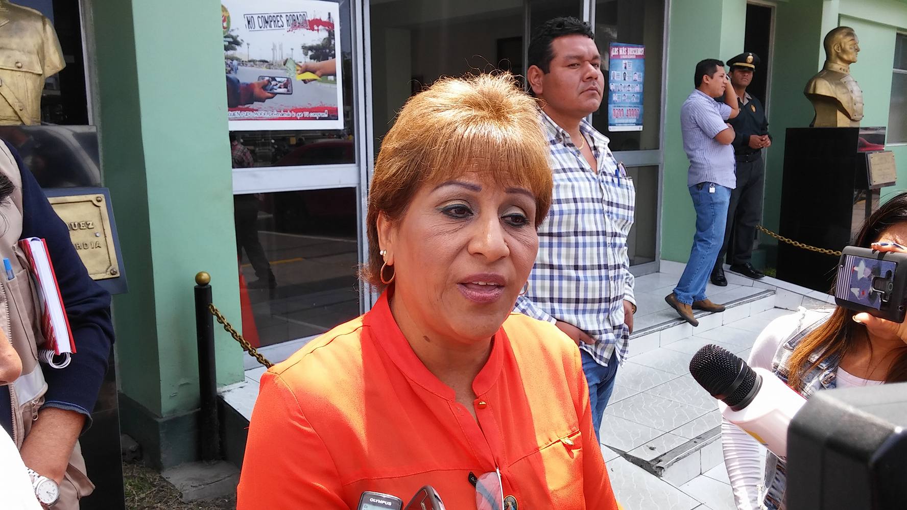 Victoria Espinoza: “No se preocupen que no estoy en campaña, ni pretendo candidatear”