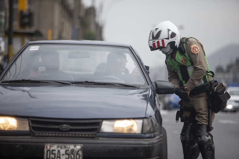 Multarán con S/ 6,300 a conductores que circulen sin salvoconducto