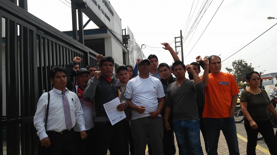 Chimbote: trabajadores de seguridad del Ministerio Público exigen pagos atrasados