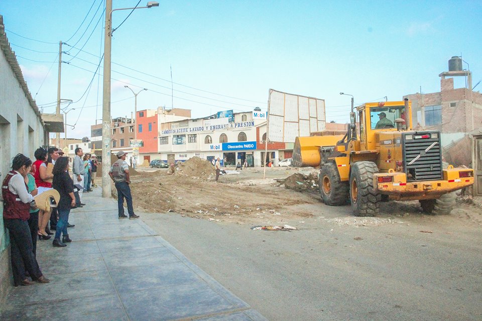 Tres viviendas fueron demolidas para continuar con ejecución de obra Camino Real de Chimbote