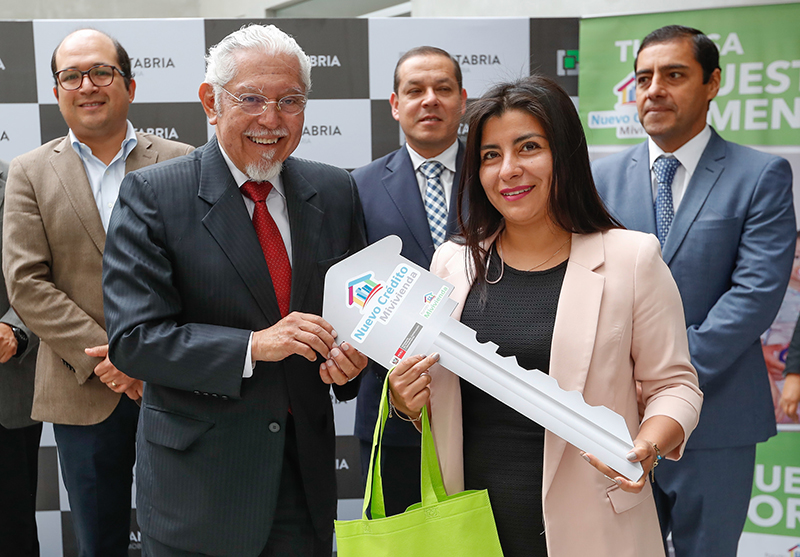 Ejecutivo aprueba decreto para reducir en 50% costos registrales para viviendas sociales