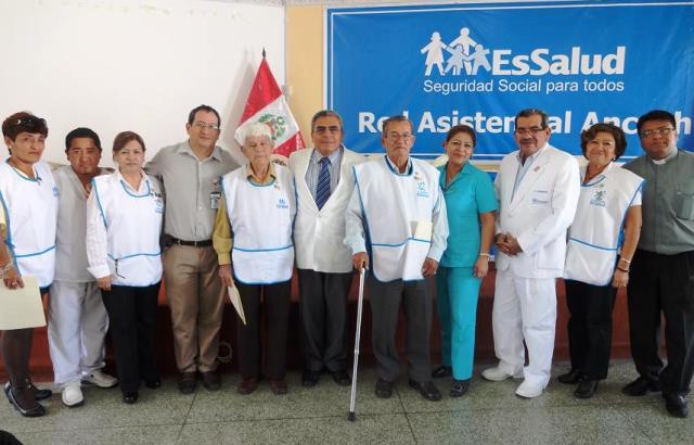 Voluntarios reciben reconocimiento de EsSalud Áncash
