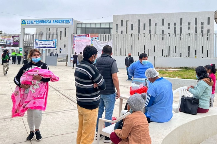 Nuevo Chimbote: personal de salud aplicó vacunas contra el covid-19 en locales de votación 