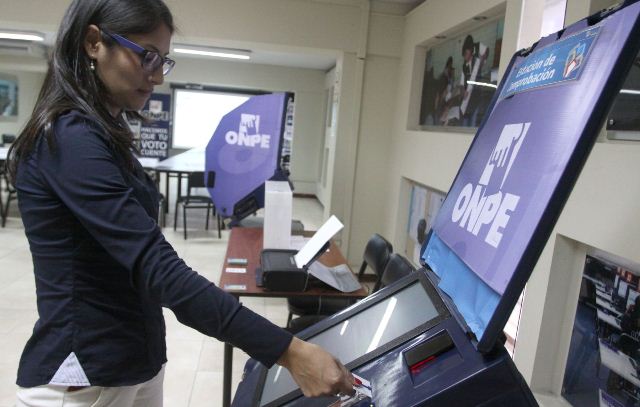 Voto electrónico se aplicaría en siete distritos para las Elecciones 2014