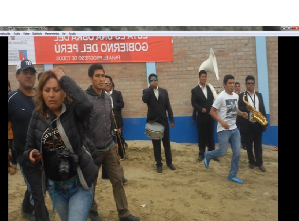 Policía se ratifica que waldista Gloria Bravo arrojó arena al presidente Humala, pero ella lo niega