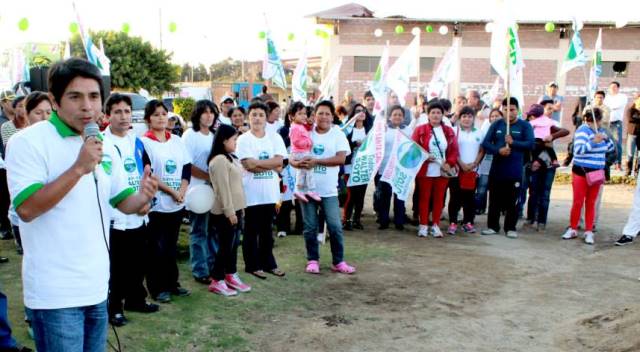 Candidato Walter Soto promete compra de dos ambulancias para Nuevo Chimbote