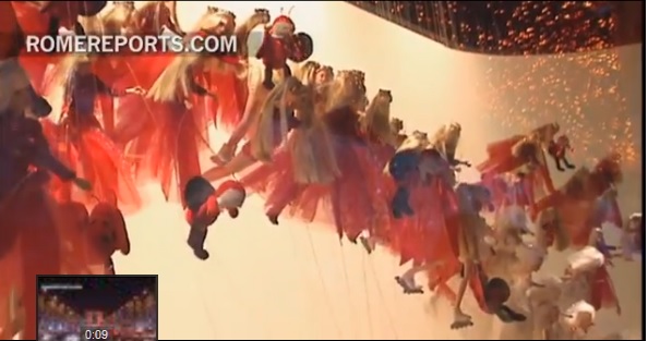  Web organiza cena de Navidad para familias que no pueden celebrarla (Video)