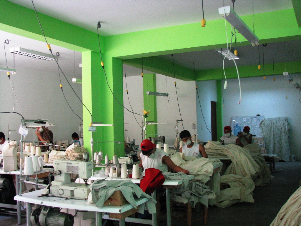 Sector exportador perdió 278 mil 205 empleos a septiembre