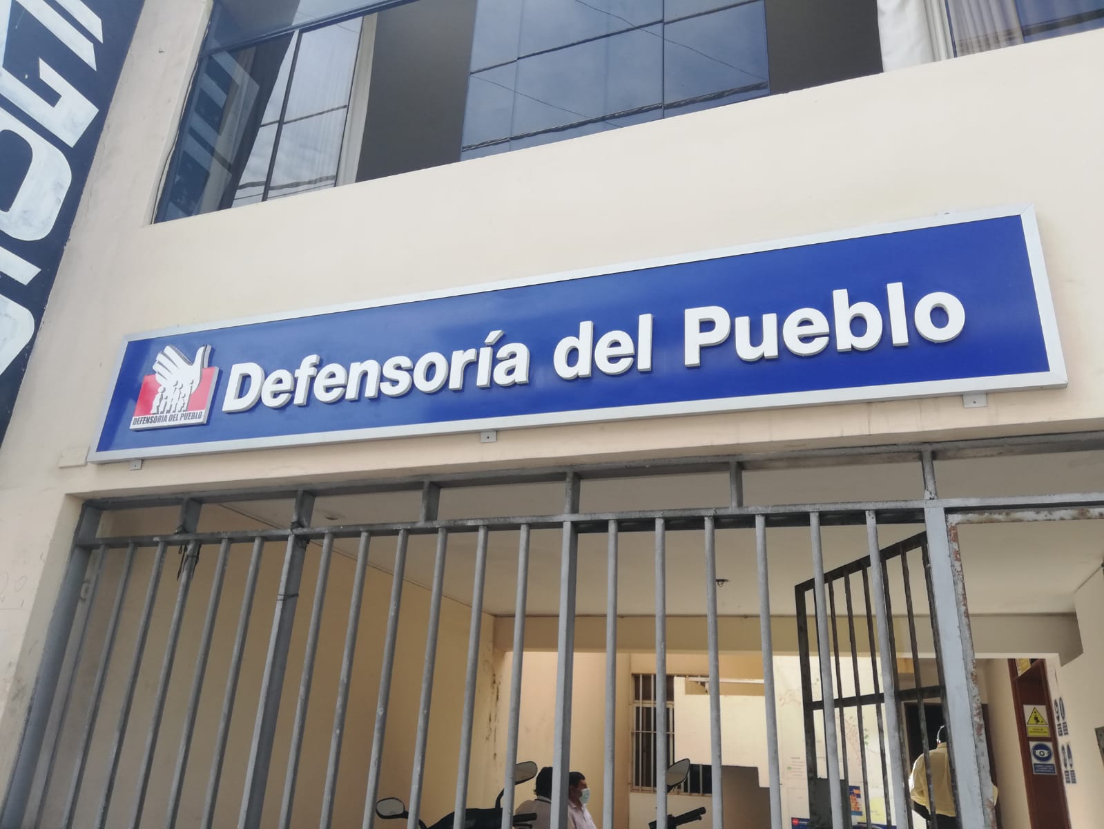 Defensoría: "Urge medidas eficaces contra segunda ola y frenar magnitud de una tercera ola de covid-19"