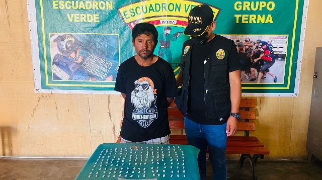Nuevo Chimbote: sujeto sin mascarillas insultó a policías y además tenía 160 "ketes" de droga 