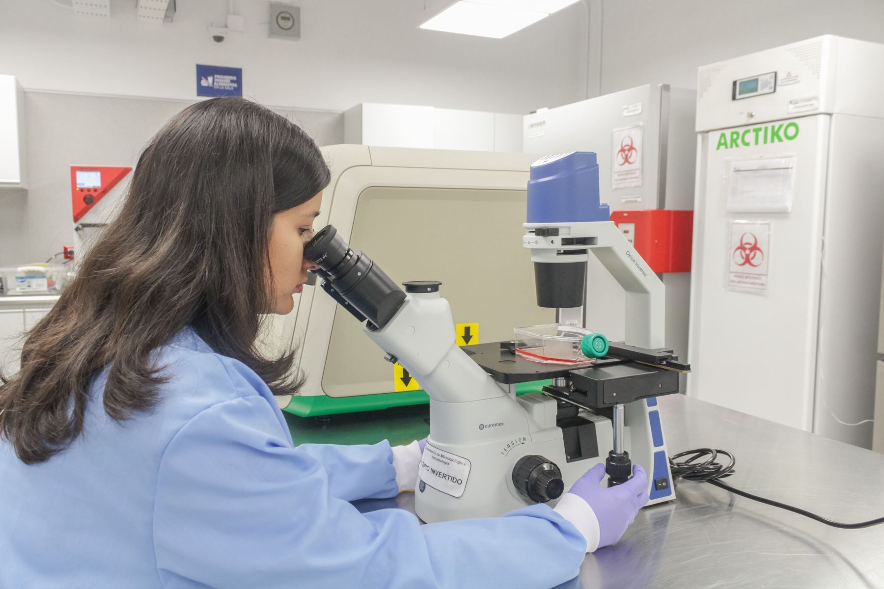 Conoce las principales becas para maestría y doctorado en ciencia y tecnología en el Perú