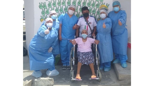 Esposa de panadero que fue dado de alta hace una semana también venció al virus en Chimbote