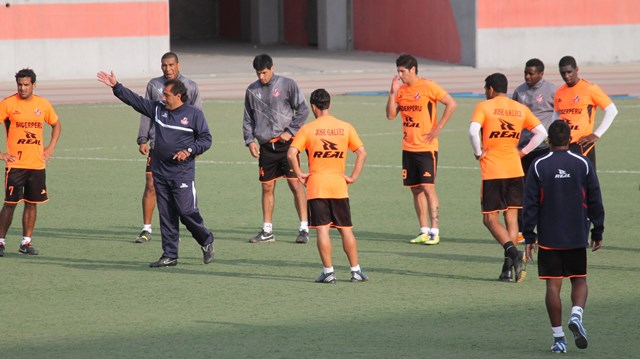 Zamora define a puertas cerradas once titular que enfrentará a León de Huánuco