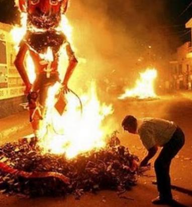 quema-de-muñecos-en-año-nuevo