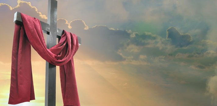 "La cruz es vital en el horizonte de los cristianos y de toda la humanidad"